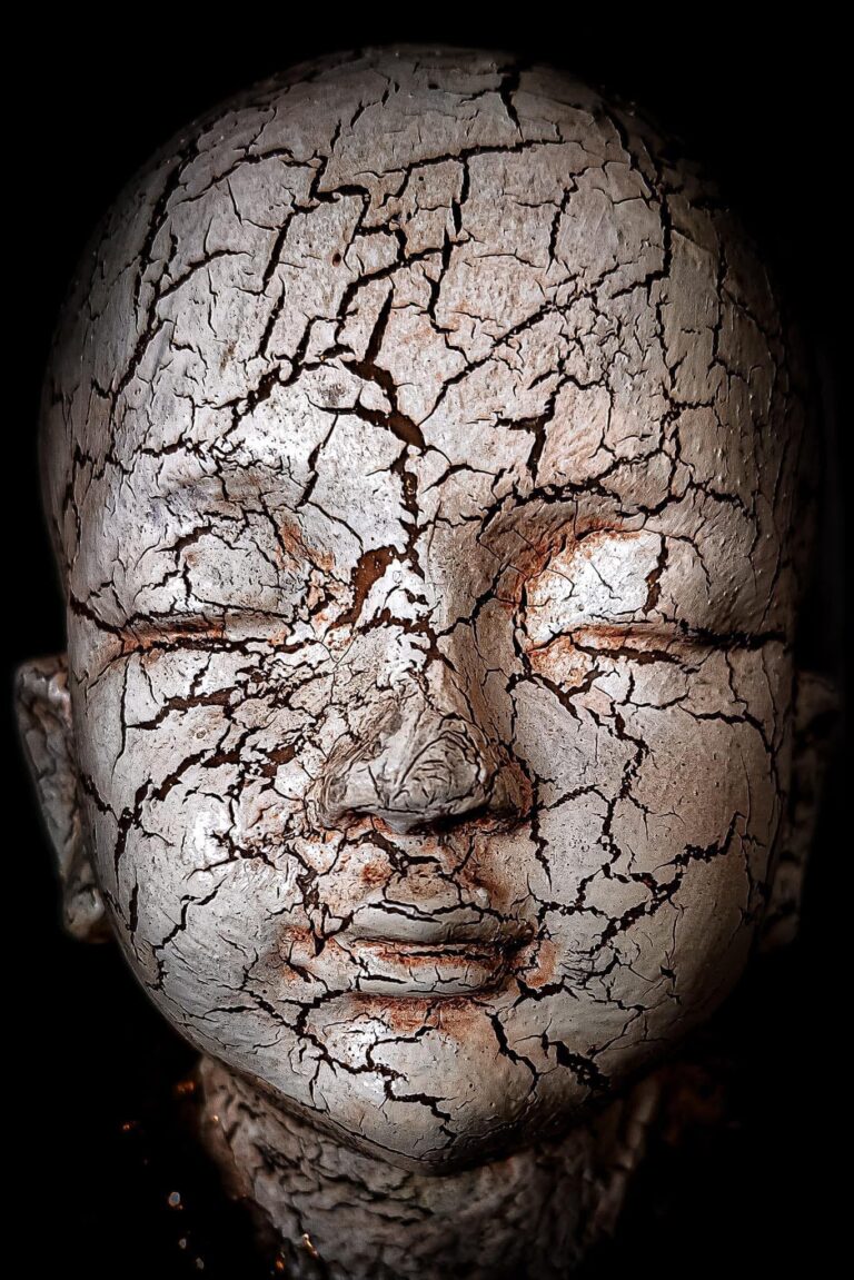 Ți se tot decojește …